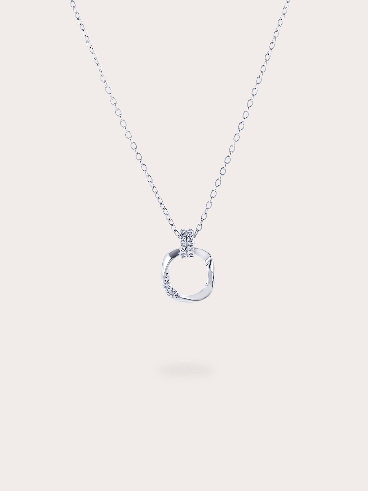 Celine Loop Necklace – BENE Official