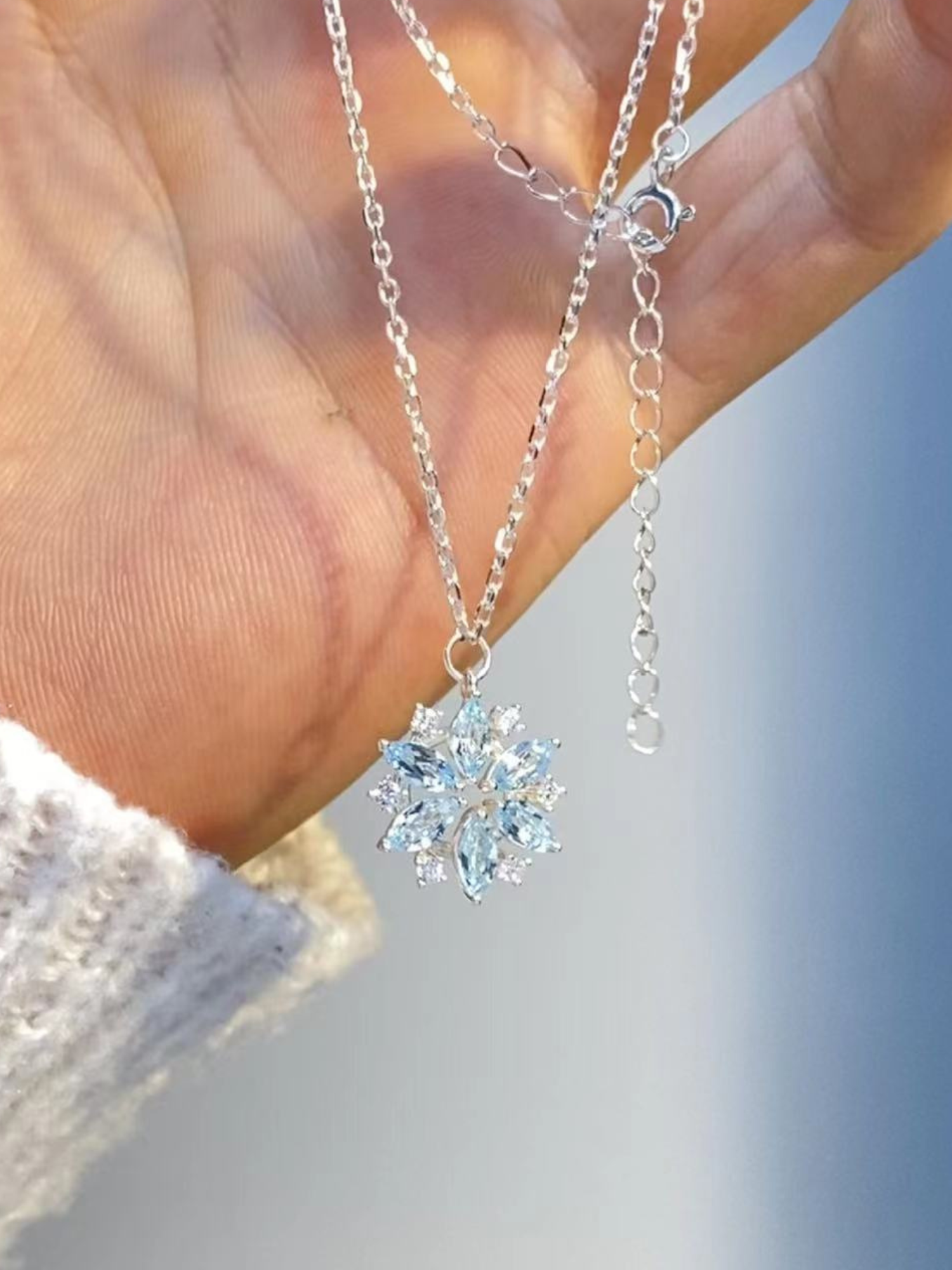 Elsa Snowflake Necklace - BENE Official