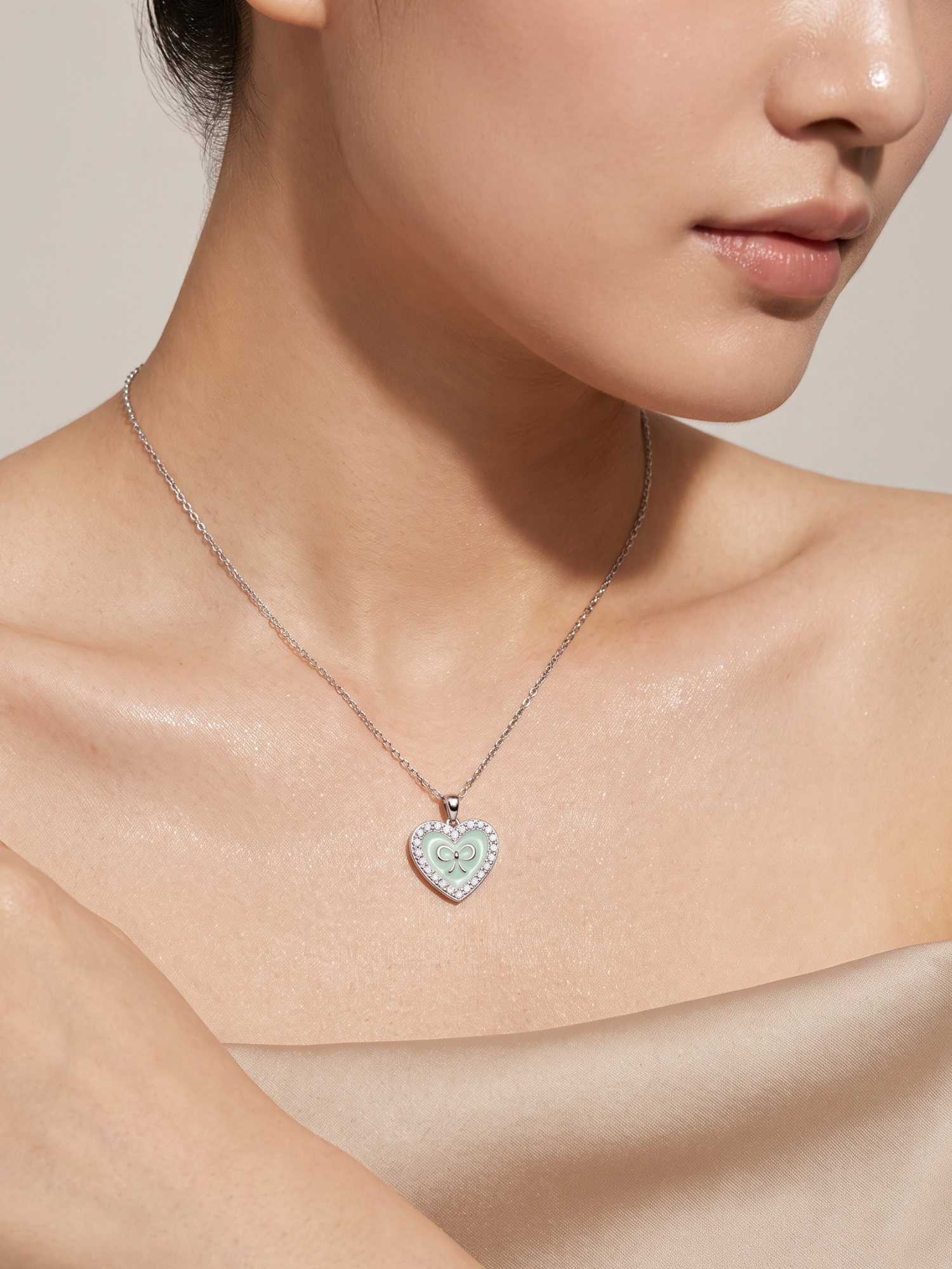 Esme Heart Necklace - BENE Official