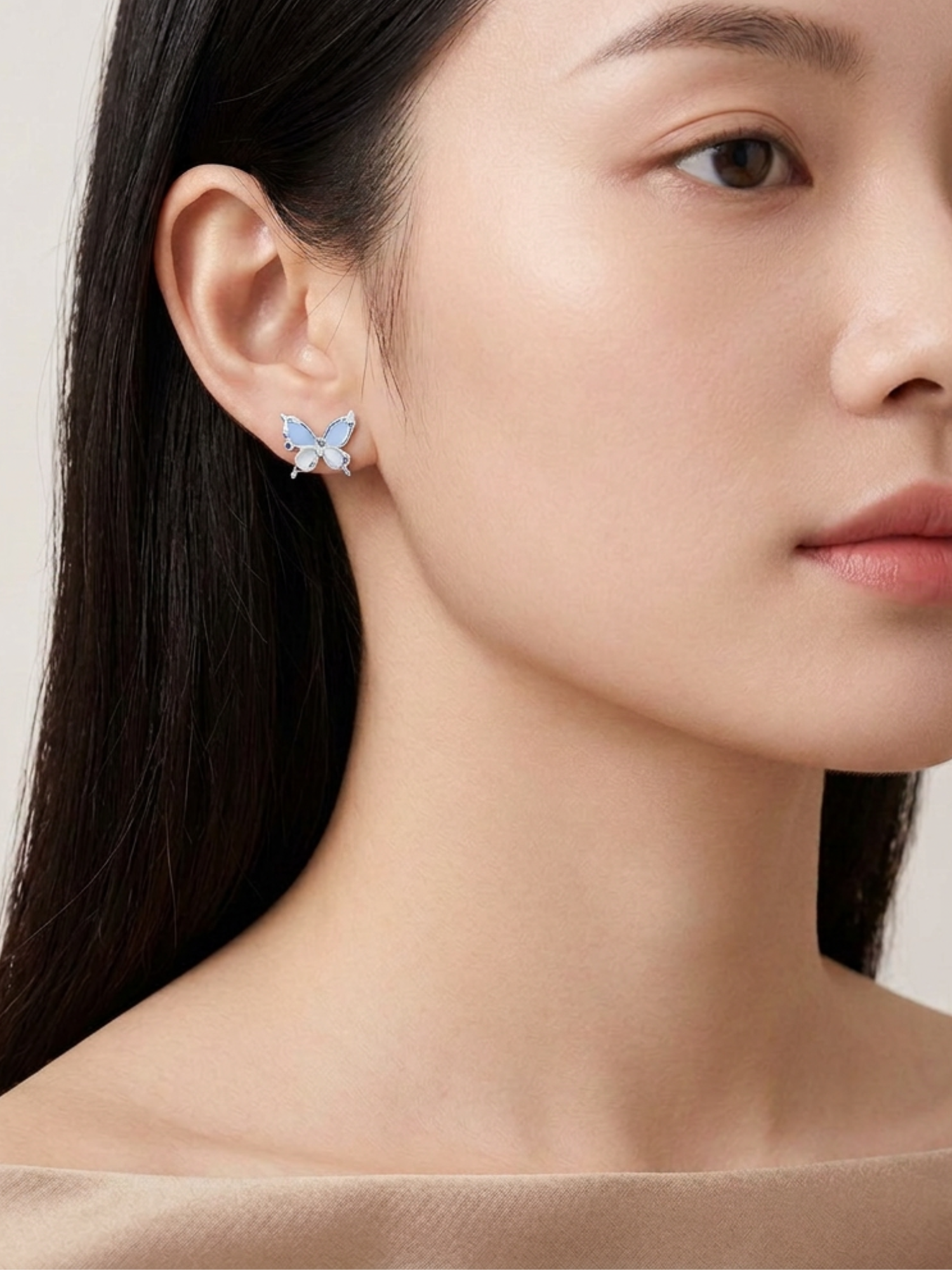 Alaia Butterfly Earrings - BENE Official