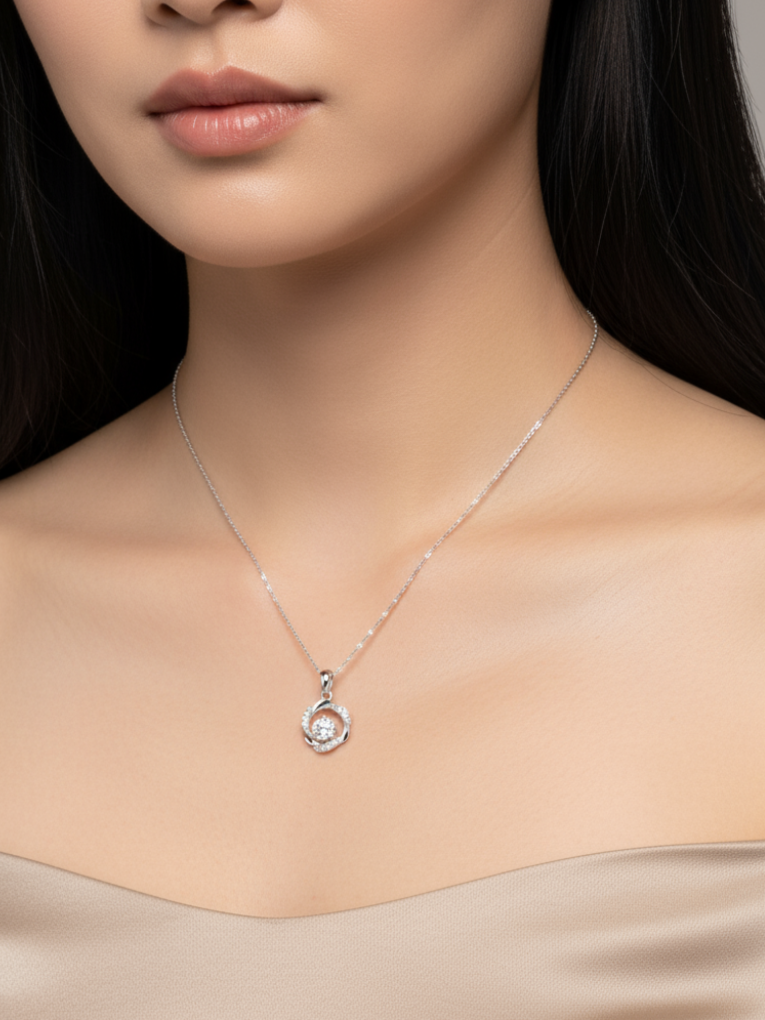 Estelle Halo Necklace - BENE Official