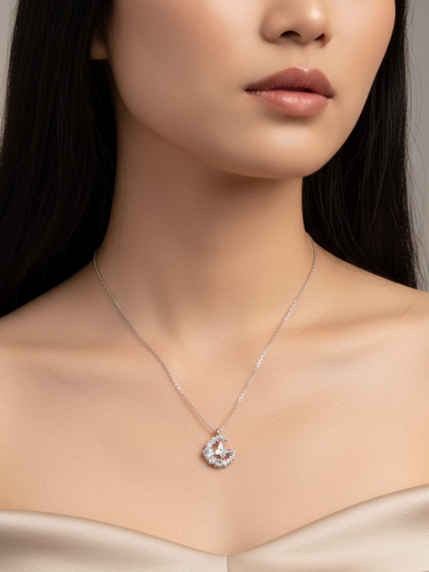 Luna Crescent Necklace - BENE Official
