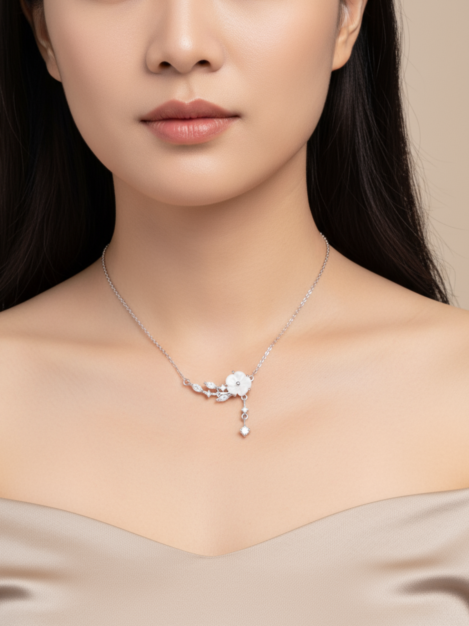 Camilla Floral Necklace - BENE Official