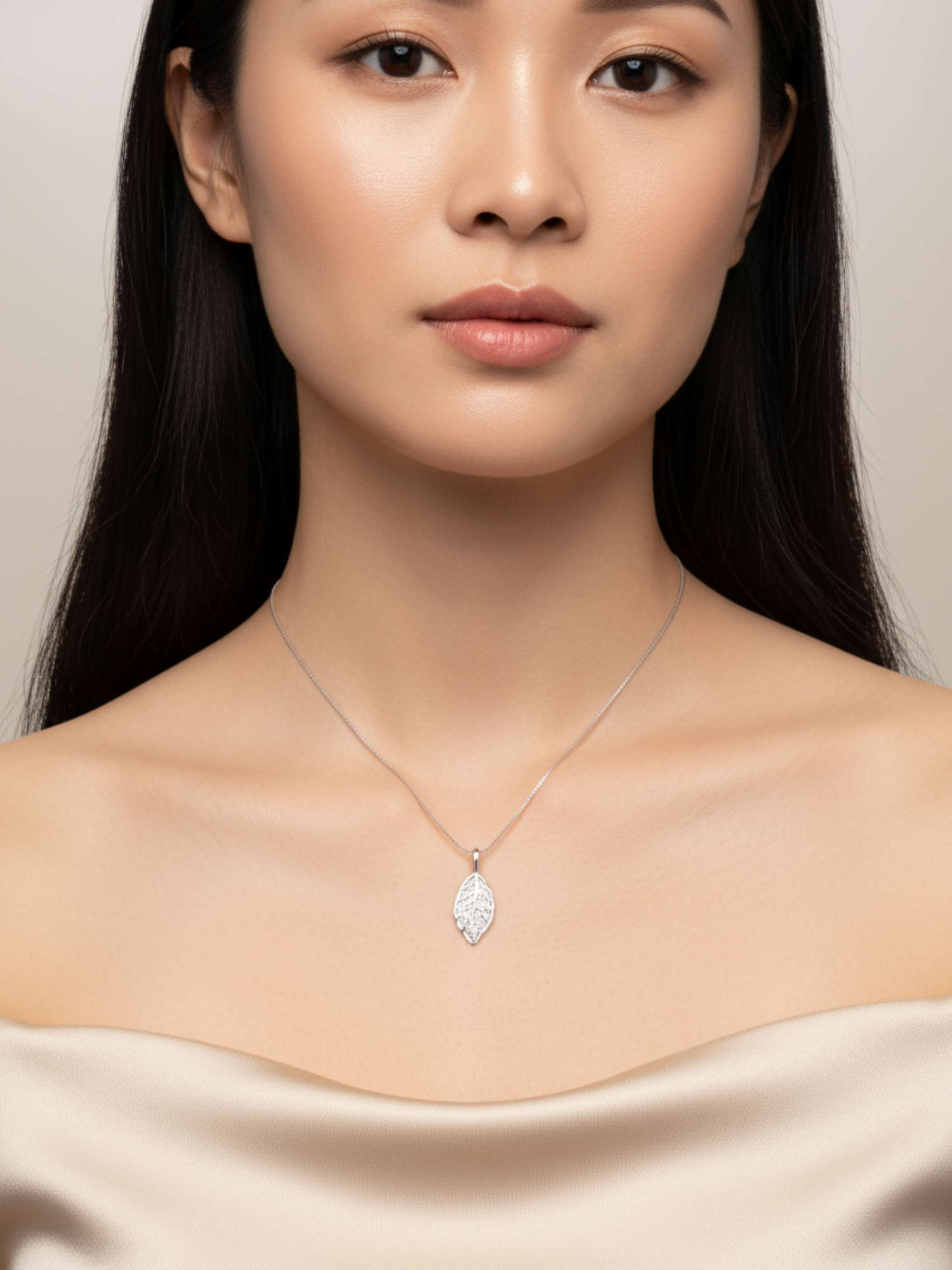 Elena Leaf Necklace - BENE Official