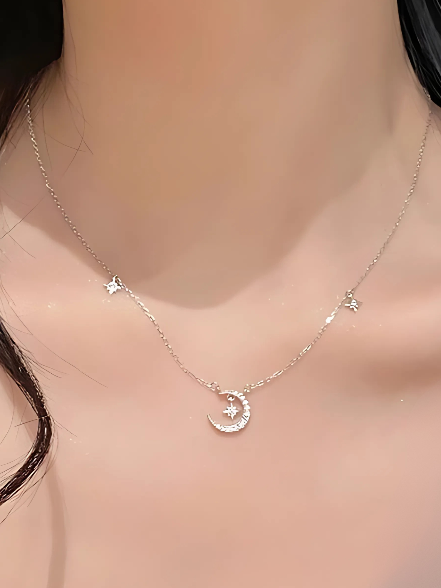 Quinn Crescent Necklace - BENE Official