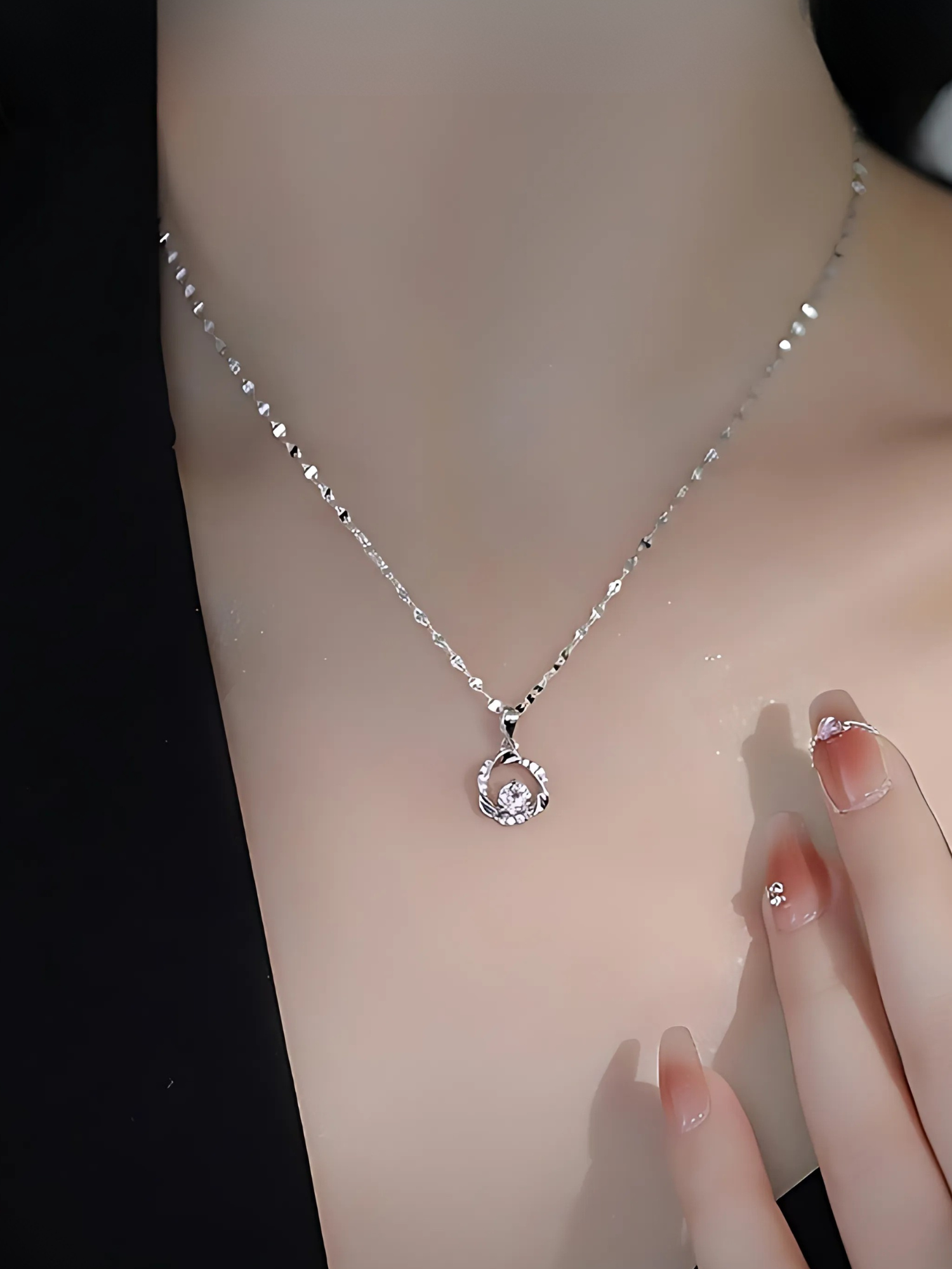 Estelle Halo Necklace