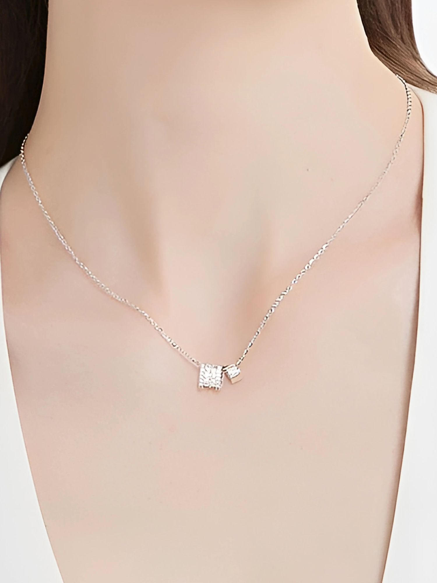 Jade Lucky Loop Necklace - BENE Official