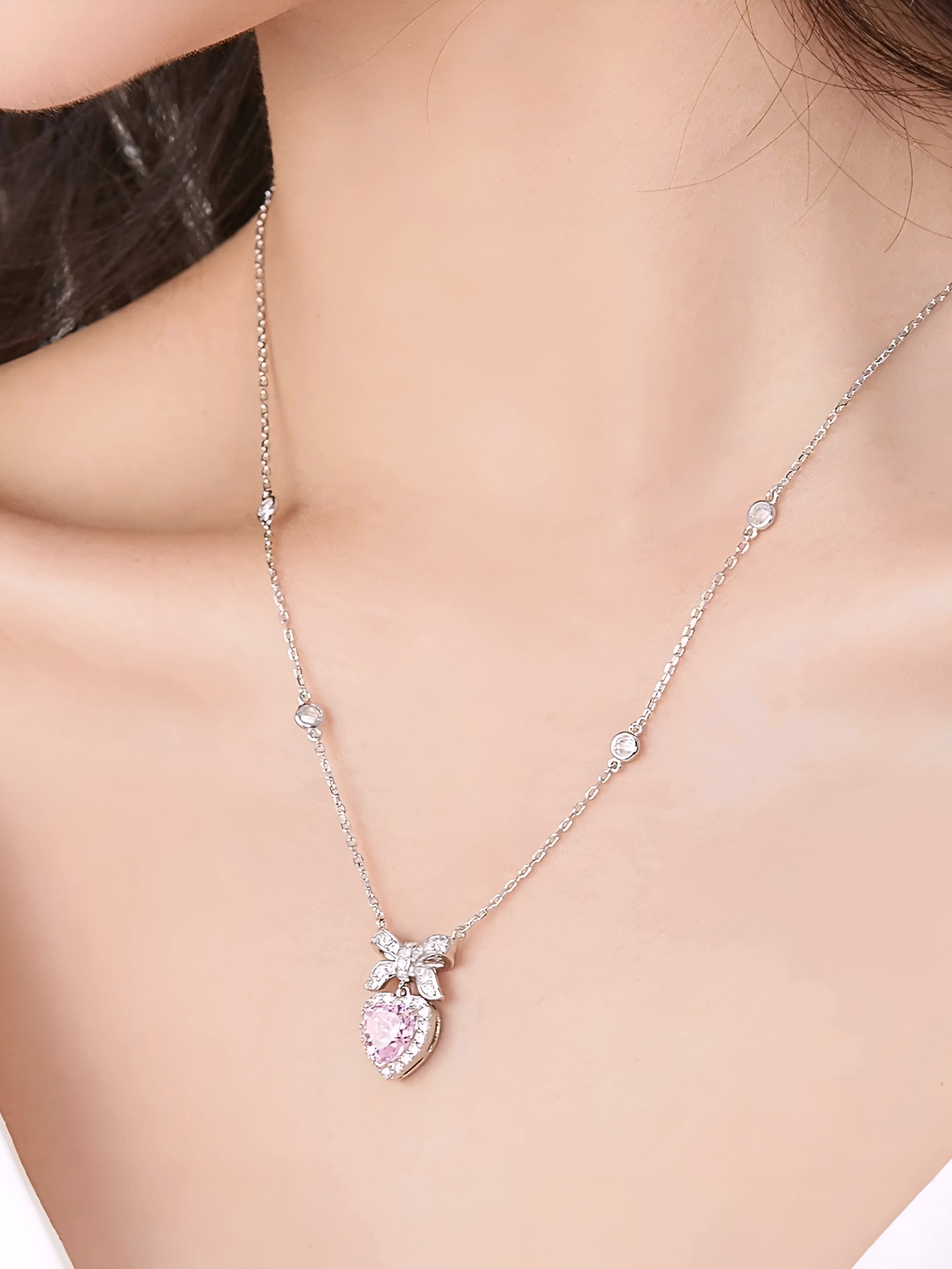 Evelyn Bow Heart Necklace - BENE Official