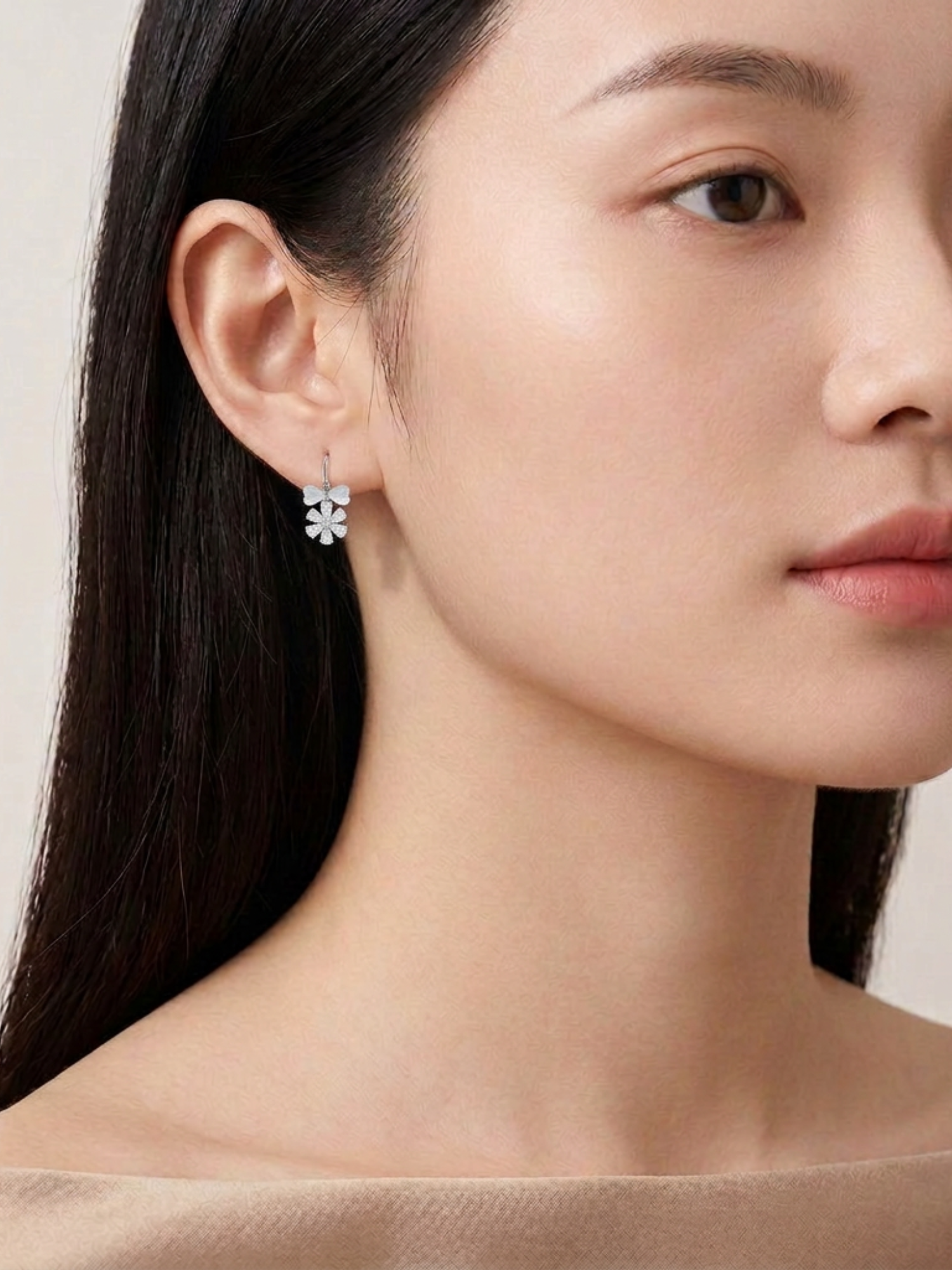 Isabel Bloom Earrings - BENE Official