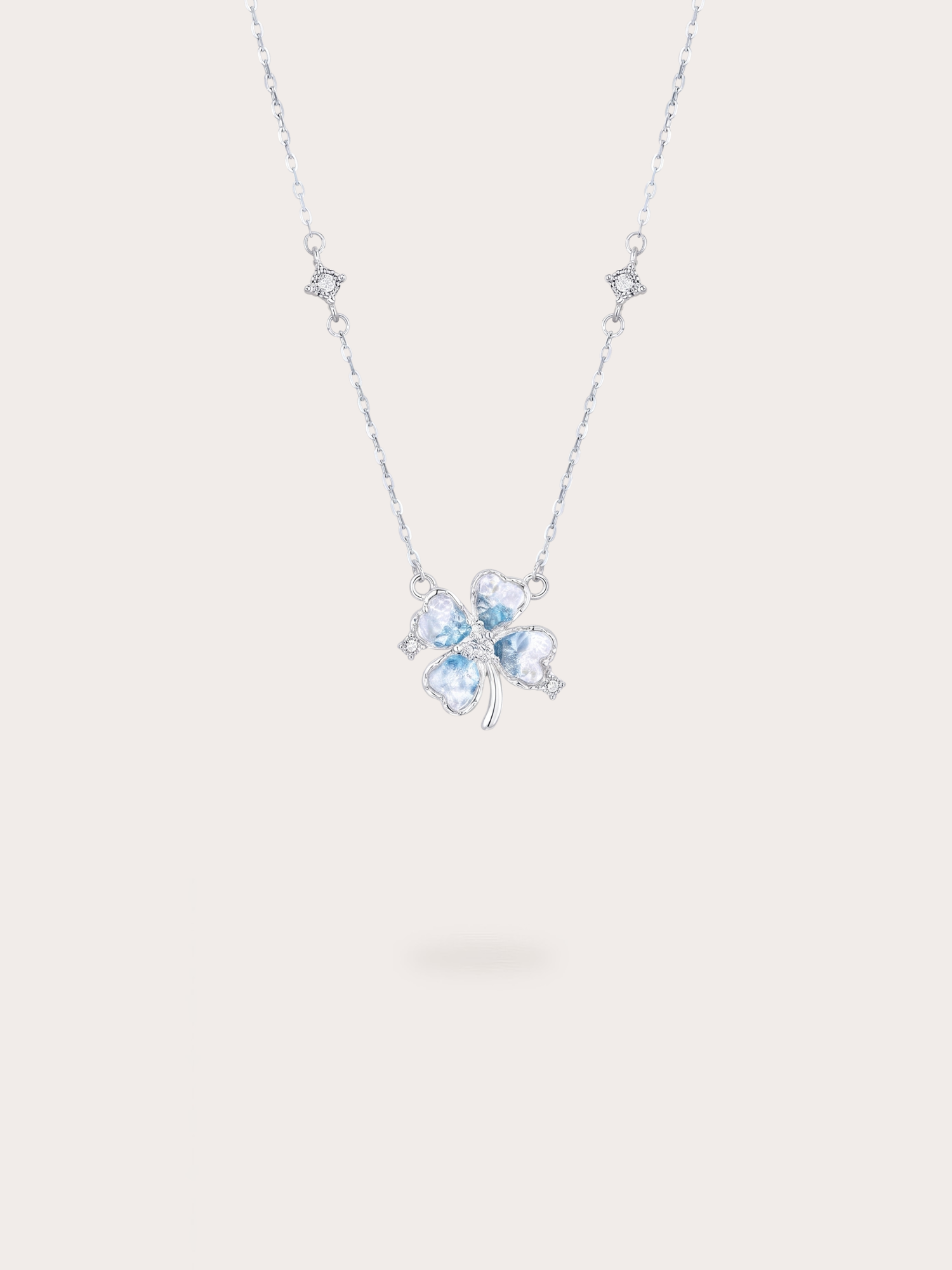 Poppy Clover Necklace