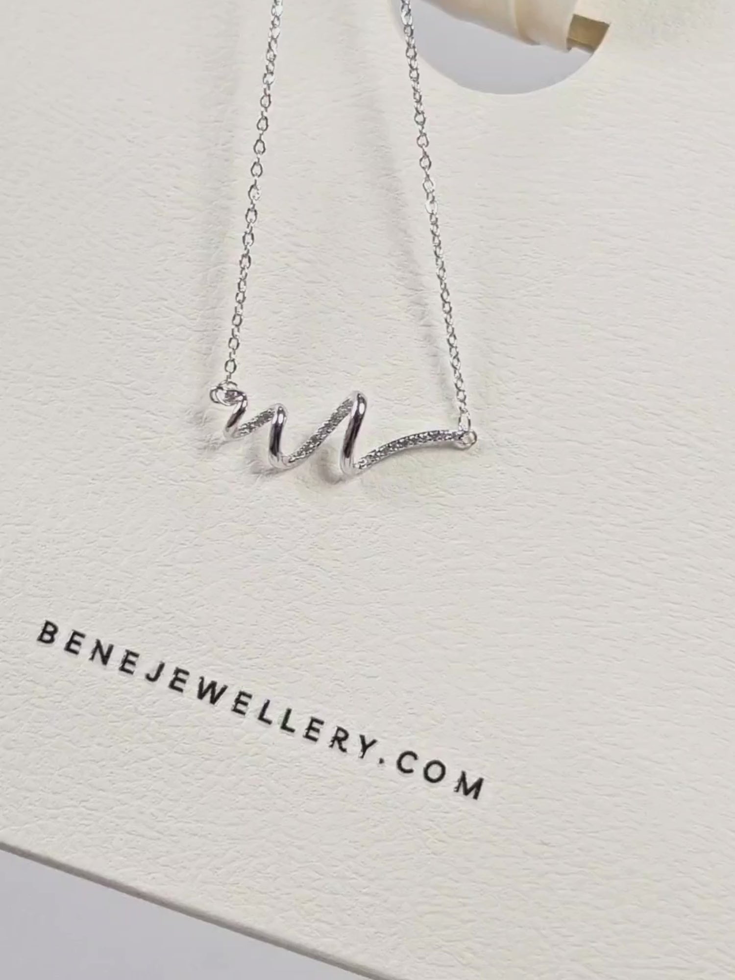 Serena Wave Necklace