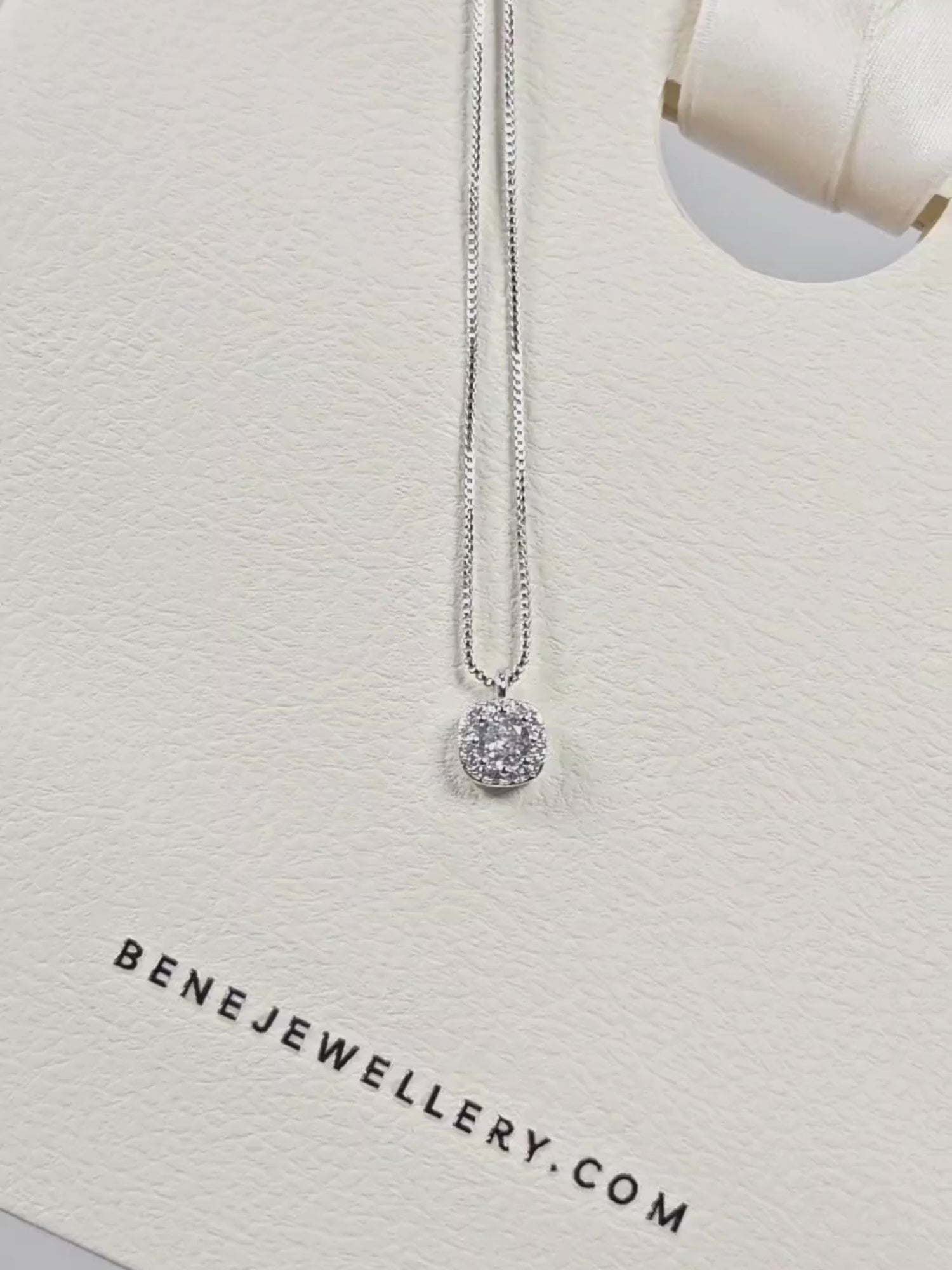 Claire Halo Necklace