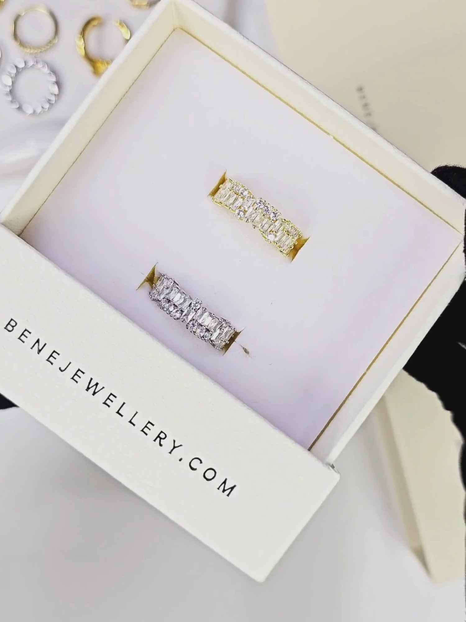 Lavinia Eternity Ring
