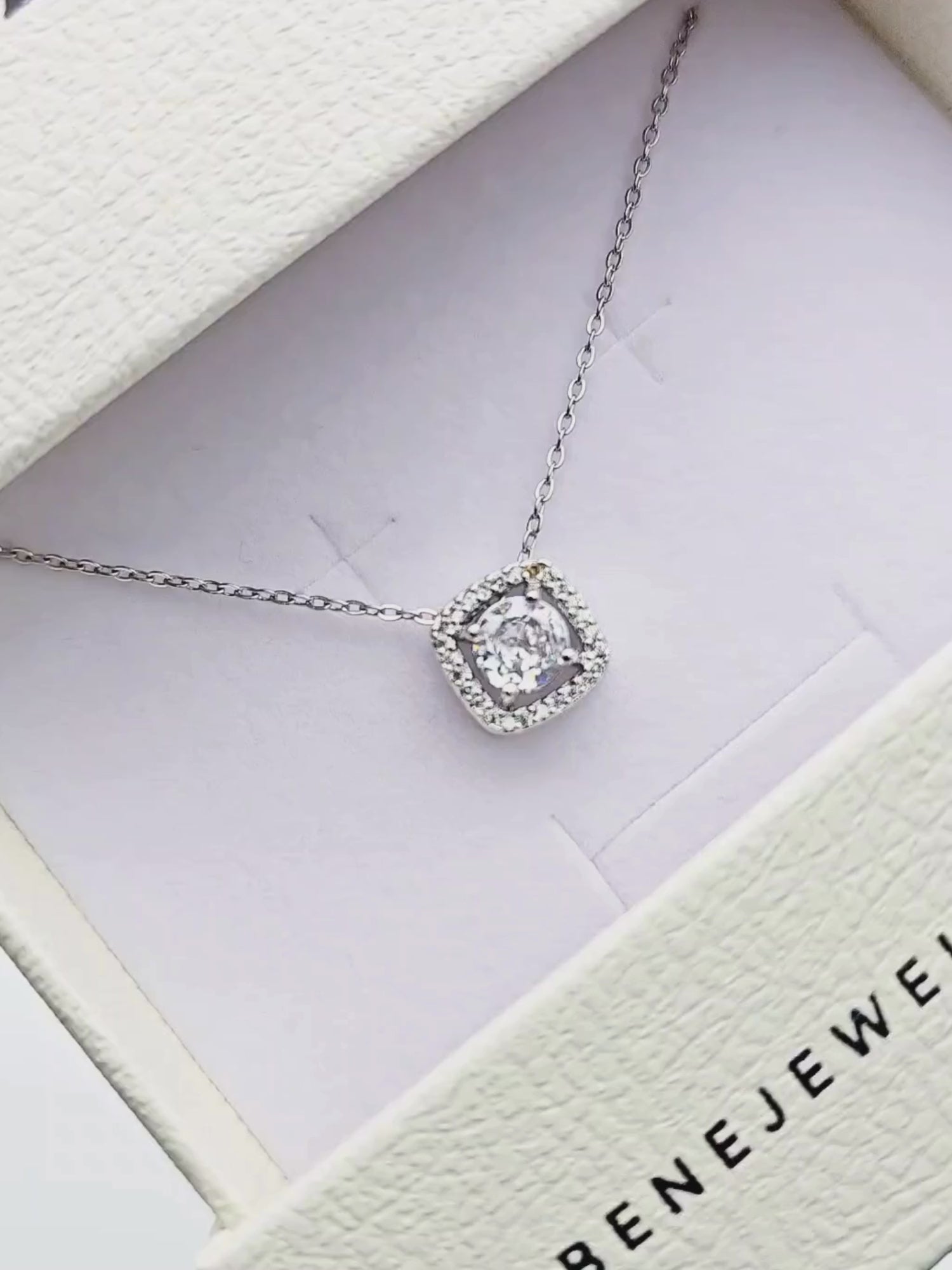 Mila Cushion Necklace